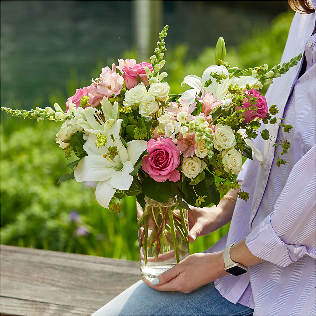 Fondly Bouquet –  Fleuristerie Marie-chantal, Shawinigan PQ
