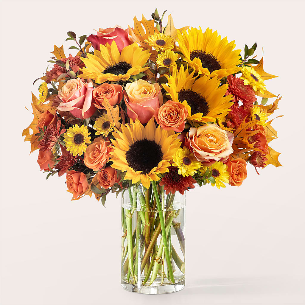 Fluttering Foliage Bouquet –  Fleuristerie Marie-chantal, Shawinigan PQ
