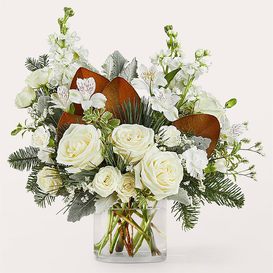Fresh Snowfall Bouquet –  Fleuristerie Marie-chantal, Shawinigan PQ